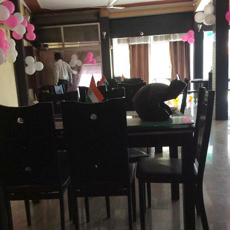 Oyo Om Sai Guest House Mainpuri Exterior photo
